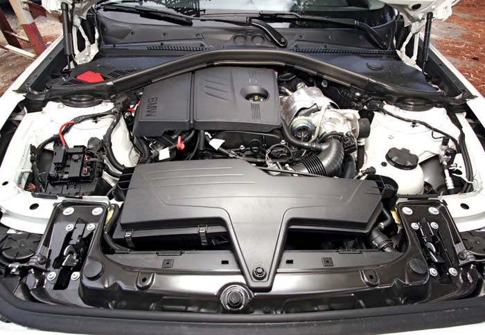 Ο 1.600άρης turbo κινητήρας με άμεσο ψεκασμό δεν έχει τη δύναμη να εκμεταλλευτεί τις δυνατότητες του μοντέλου στο δρόμο. 